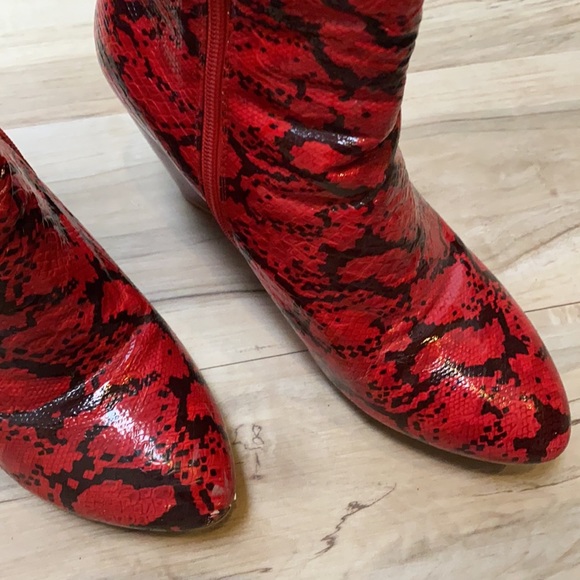 Ashro Red Animal Print Wedge size 6 - Picture 6 of 8